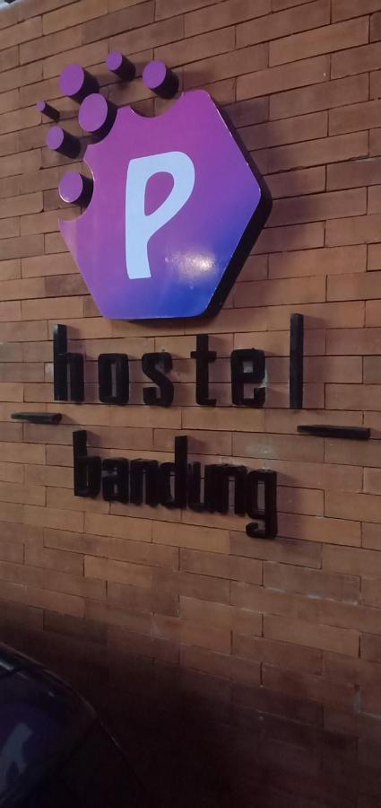 Peta Hostel Bandung Esterno foto